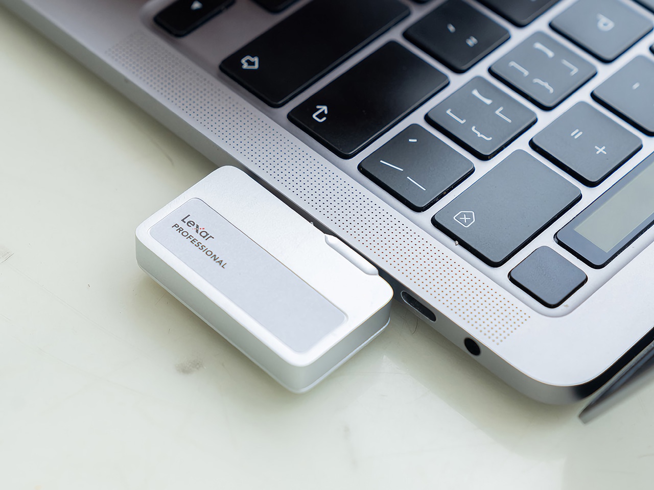 Lexar Professional Go Portable SSD