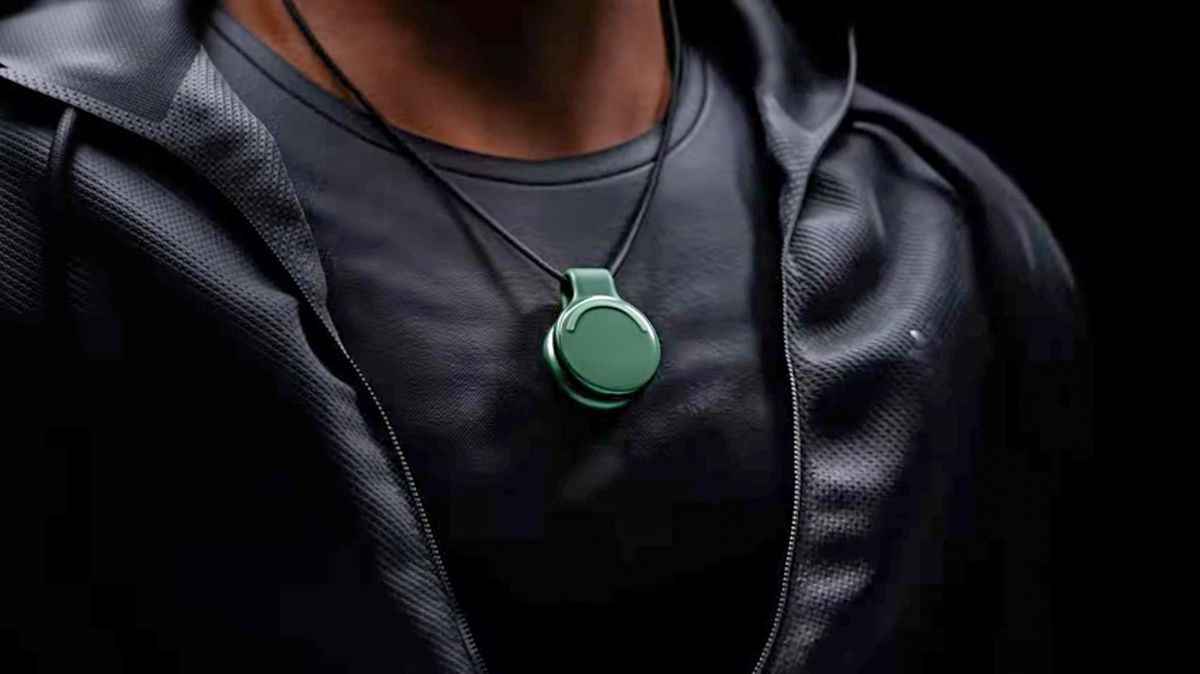 Limitless Pendant AI Companion