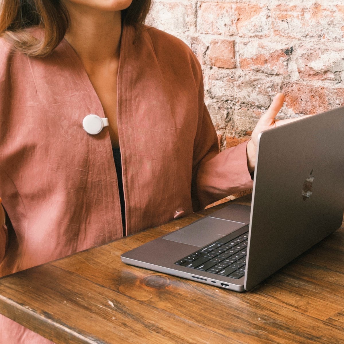 Limitless Pendant AI Companion