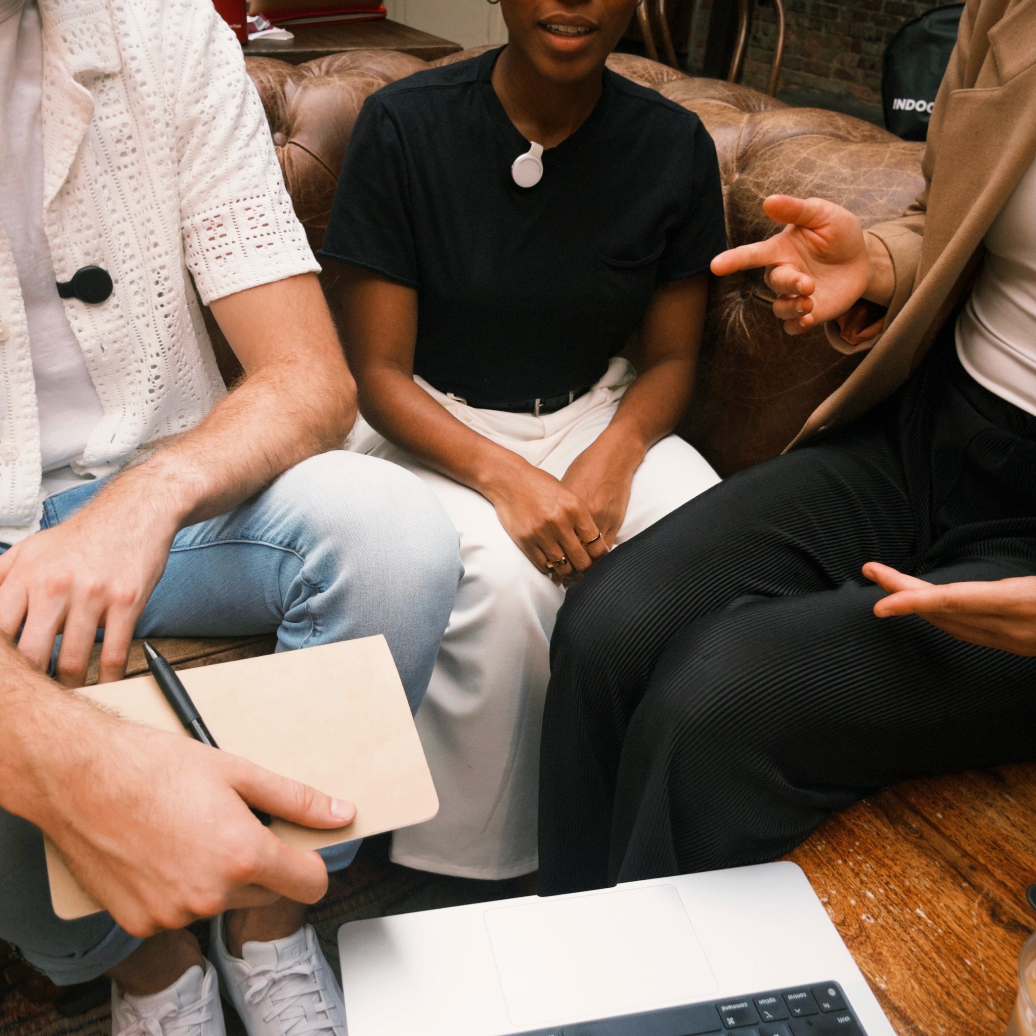 Limitless Pendant AI Companion